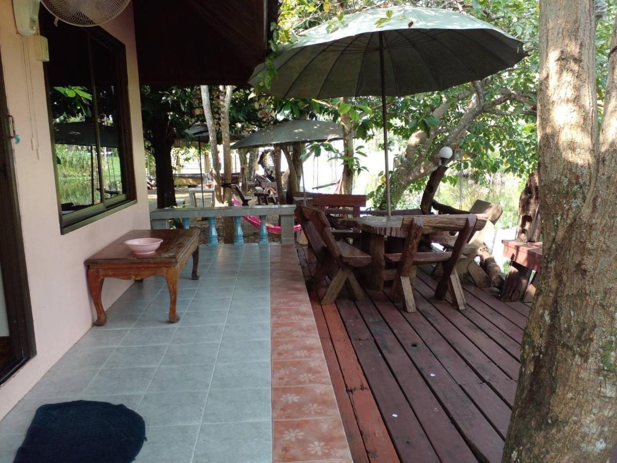 Baansuanleelawadee Resort Amphawa Dış mekan fotoğraf