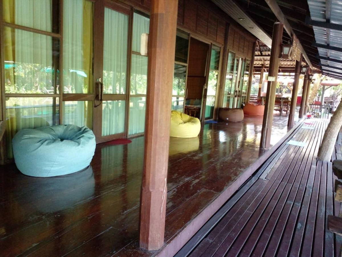 Baansuanleelawadee Resort Amphawa Dış mekan fotoğraf