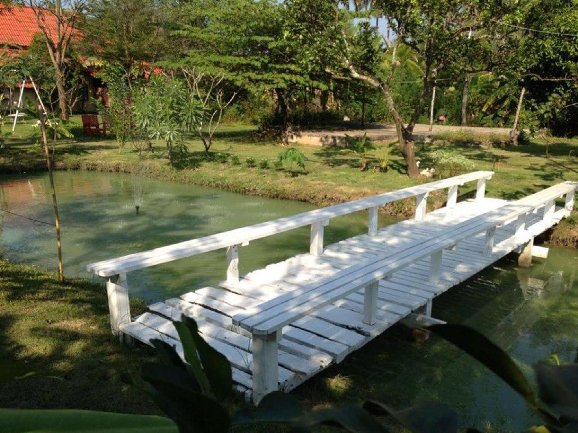 Baansuanleelawadee Resort Amphawa Dış mekan fotoğraf